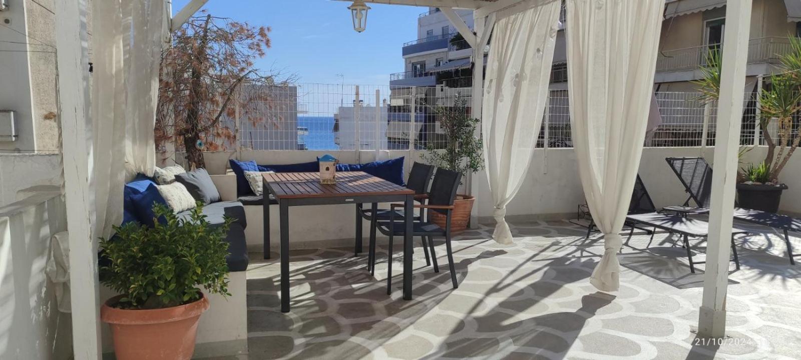 Apartment With Terrace In Piraiki 比雷埃夫斯 外观 照片